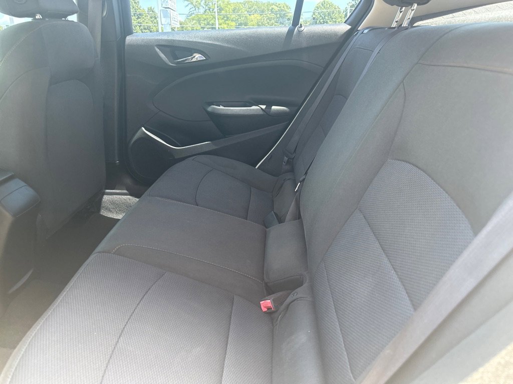 Used 2017 Chevrolet Cruze LS image 15