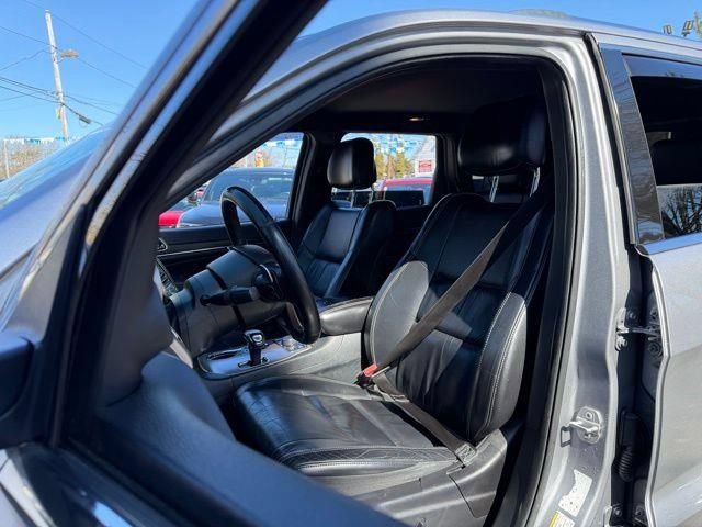 Used 2015 Jeep Grand Cherokee Limited AWD/4WD image 23