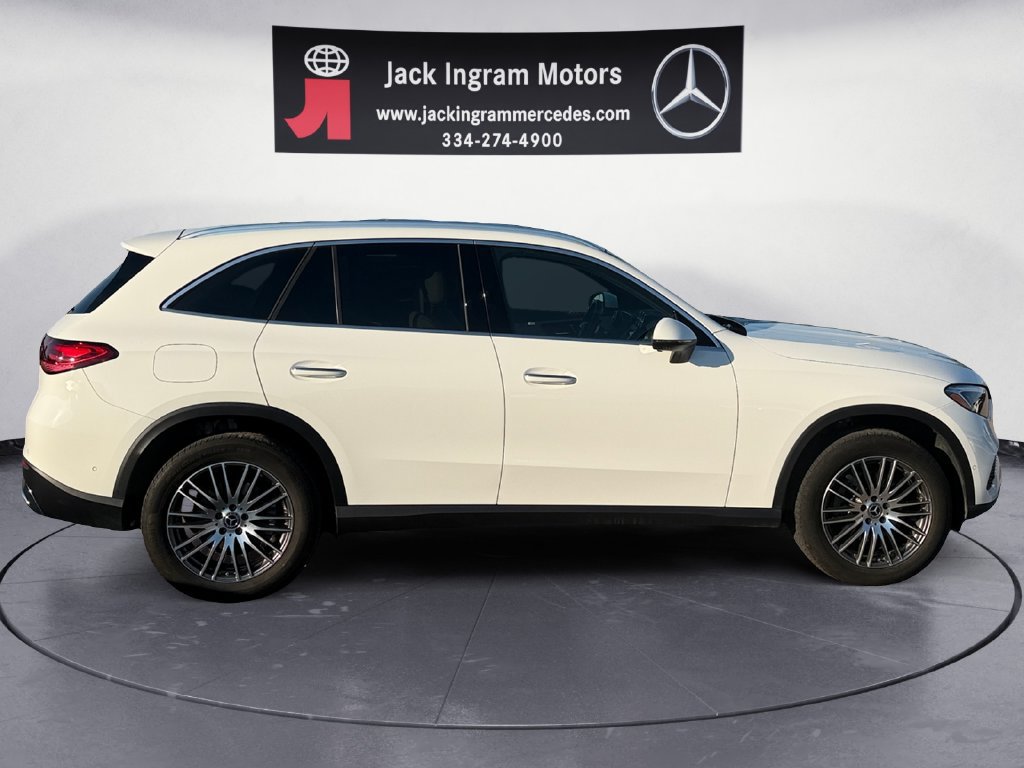 Certified 2025 Mercedes-Benz GLC 300 image 6