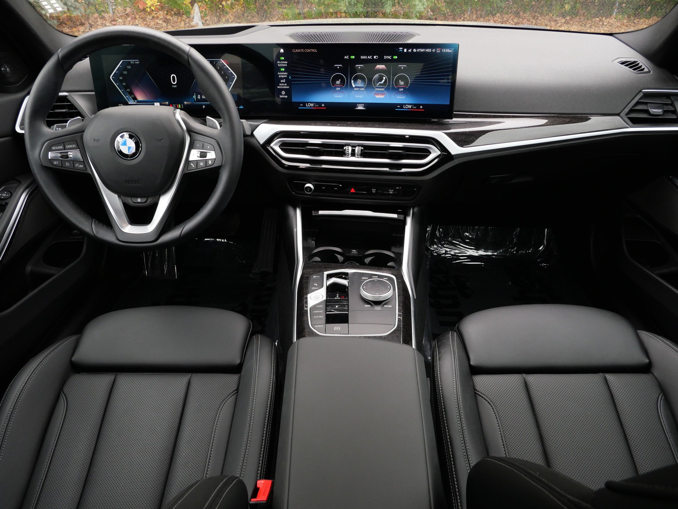 Used 2023 BMW 330i xDrive Sedan w/ Premium Package AWD/4WD image 10