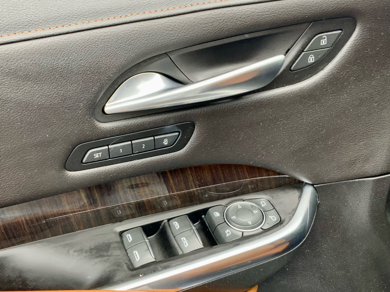 Used 2021 Cadillac XT4 Premium Luxury w/ Enhanced Visibility Package image 53