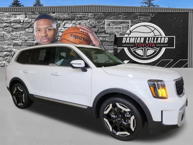 Used 2024 Kia Telluride EX