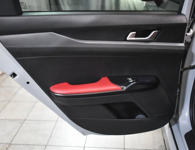 Used 2021 Kia K5 GT-Line image 11