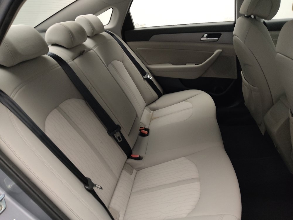 Used 2016 Hyundai Sonata SE image 19