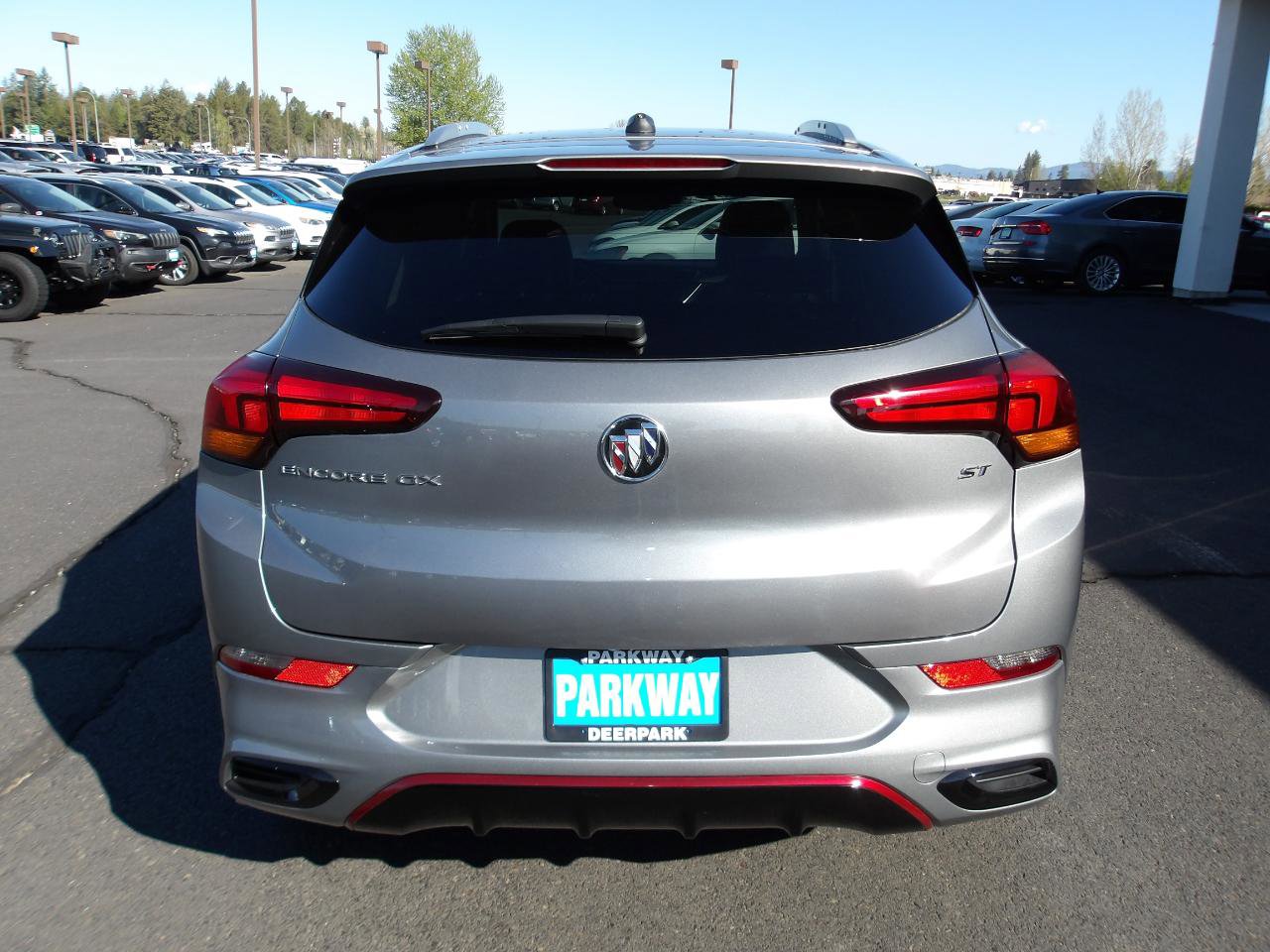 Used 2023 Buick Encore GX Select w/ Sport Touring Package FWD image 4