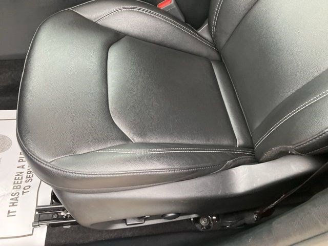 Used 2025 Jeep Compass Limited image 8