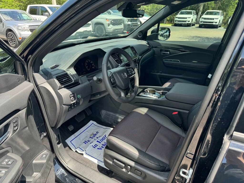 Used 2026 Honda Ridgeline Black Edition image 3