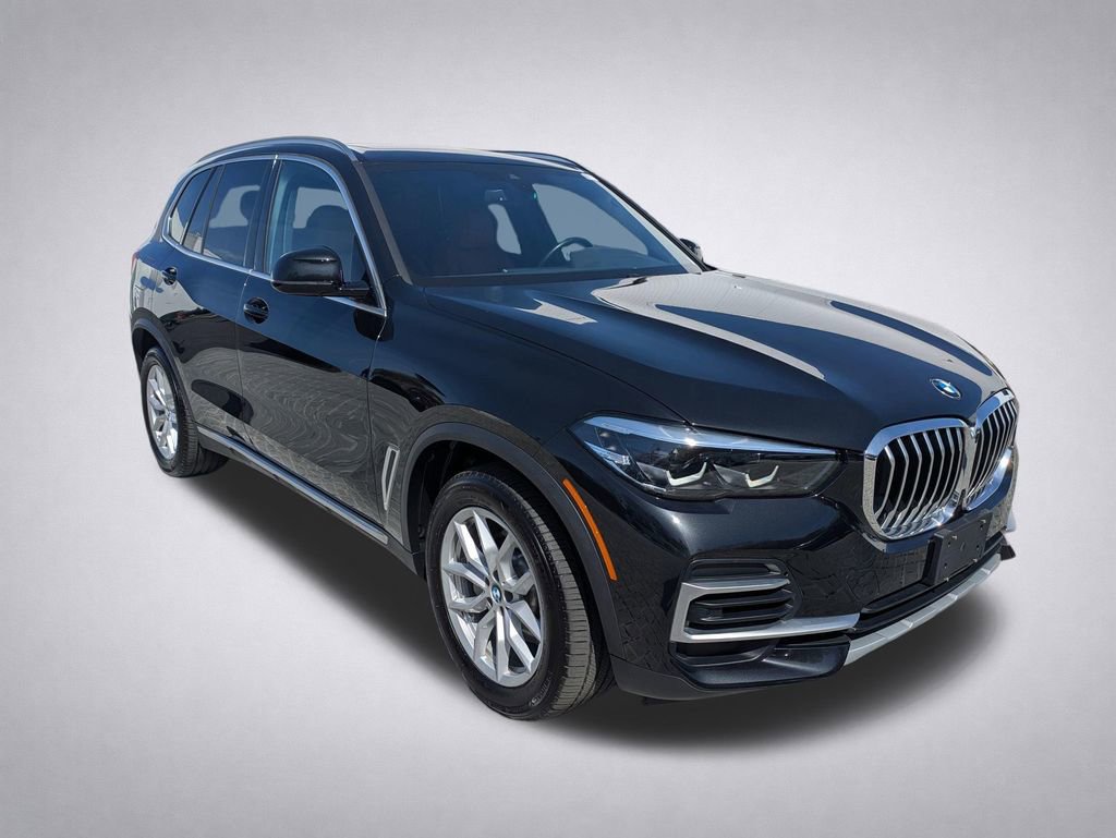 Certified 2023 BMW X5 xDrive40i AWD/4WD image 1