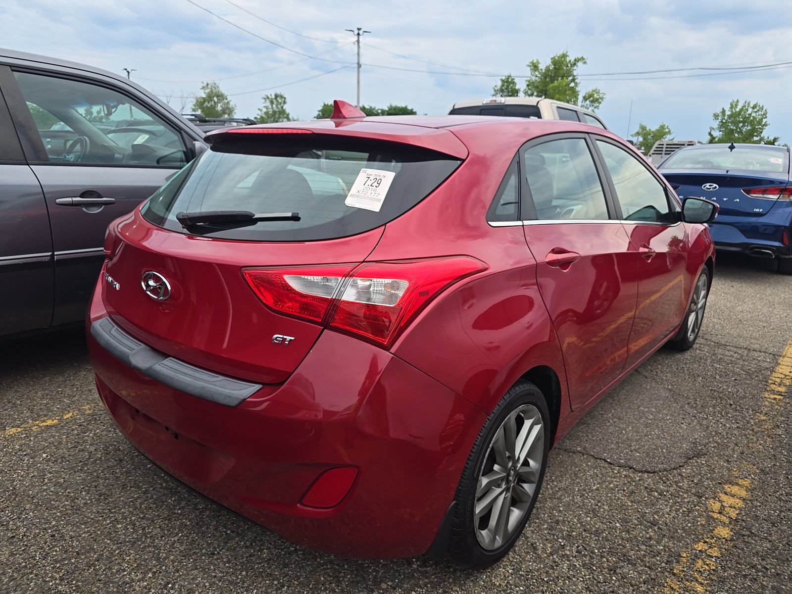 Used 2016 Hyundai Elantra GT w/ Option Group 02 FWD image 6