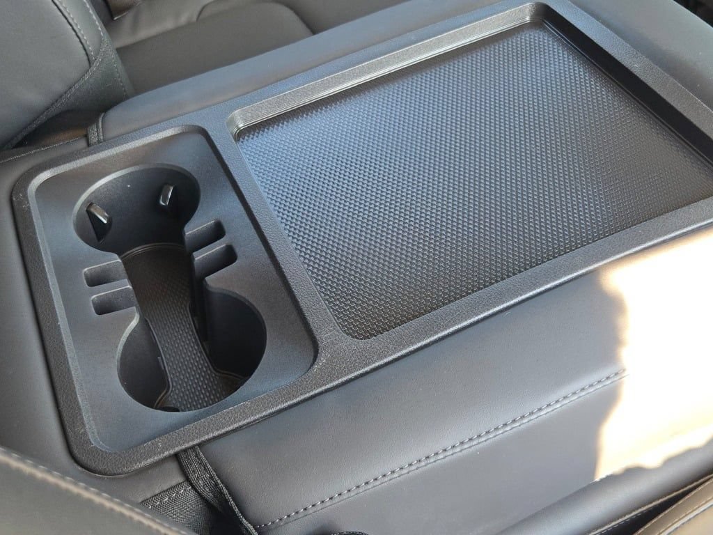 Used 2025 Kia Carnival EX FWD image 10