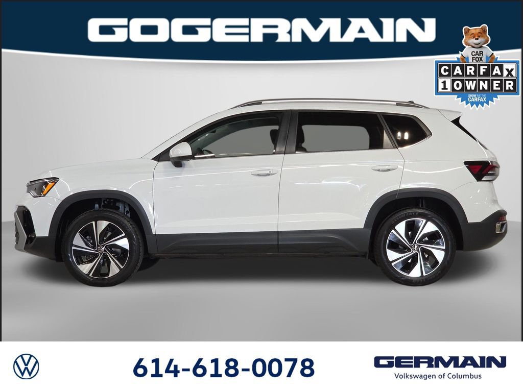 Used 2025 Volkswagen Taos SE AWD/4WD image 11