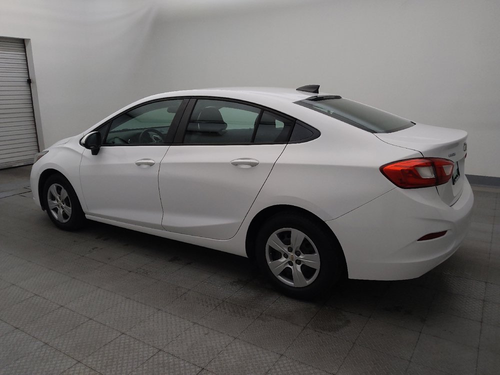 Used 2018 Chevrolet Cruze LS w/ LS Fleet Convenience Package FWD image 3