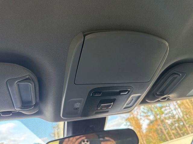 Used 2021 Toyota Camry SE image 24