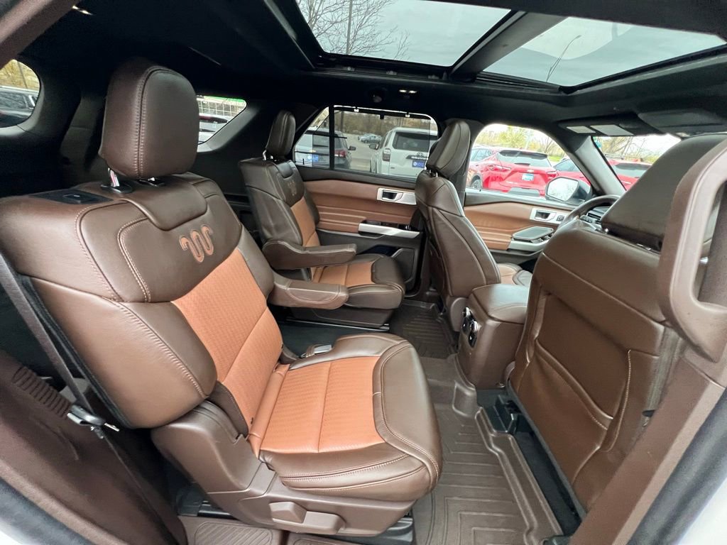 Used 2023 Ford Explorer King Ranch w/ Technology Package image 30