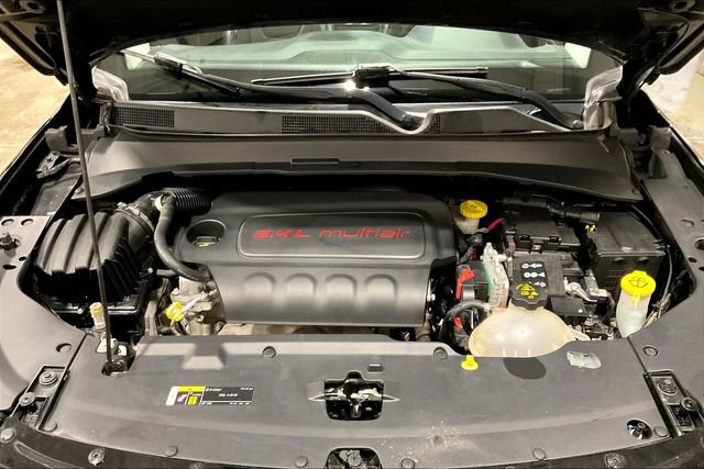 Used 2018 Jeep Compass Limited w/ Navigation Group image 12