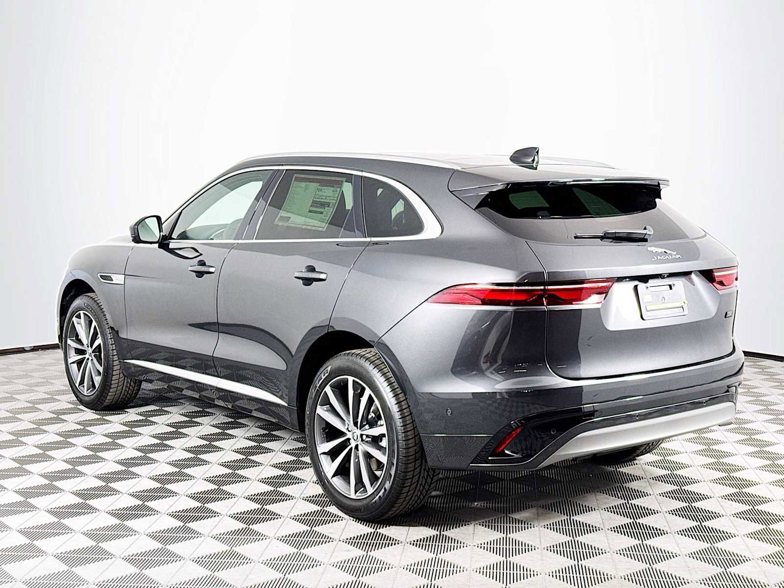New 2026 Jaguar F-PACE R-Dynamic S AWD/4WD image 7