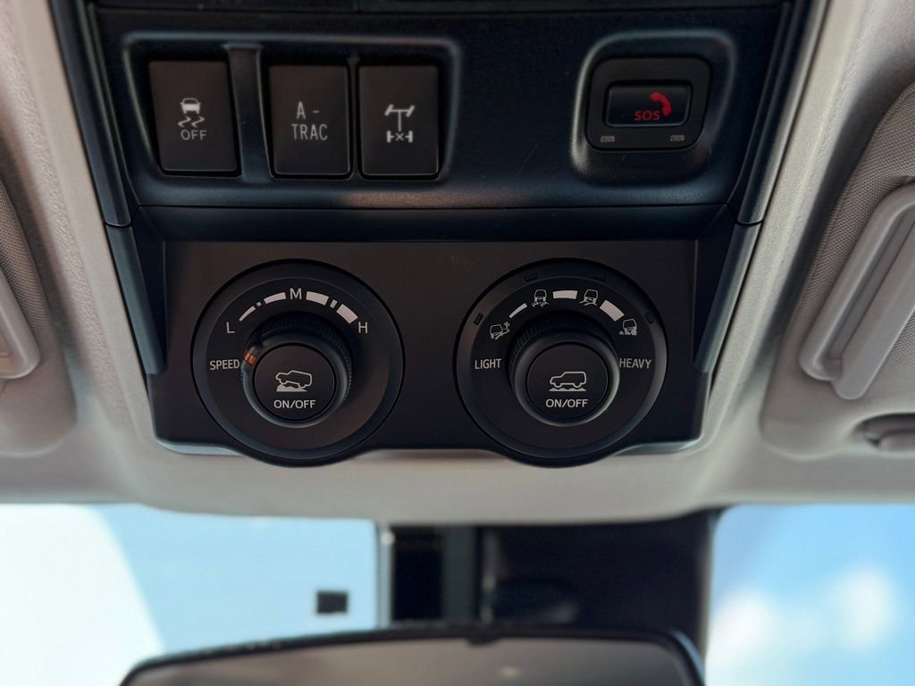 Used 2020 Toyota 4Runner Venture image 26