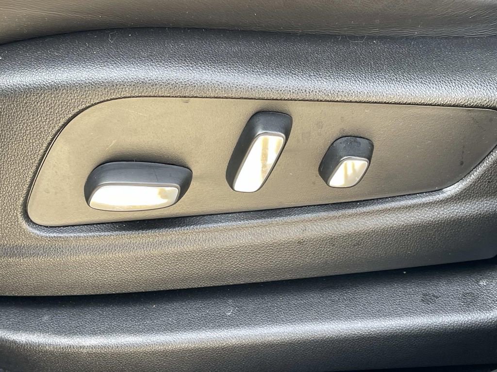 Certified 2025 Cadillac XT6 Premium Luxury w/ Platinum Package image 27