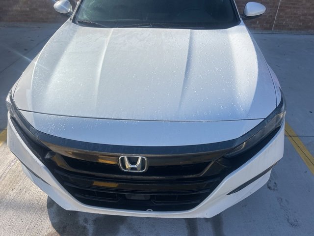 Used 2018 Honda Accord Sport image 2