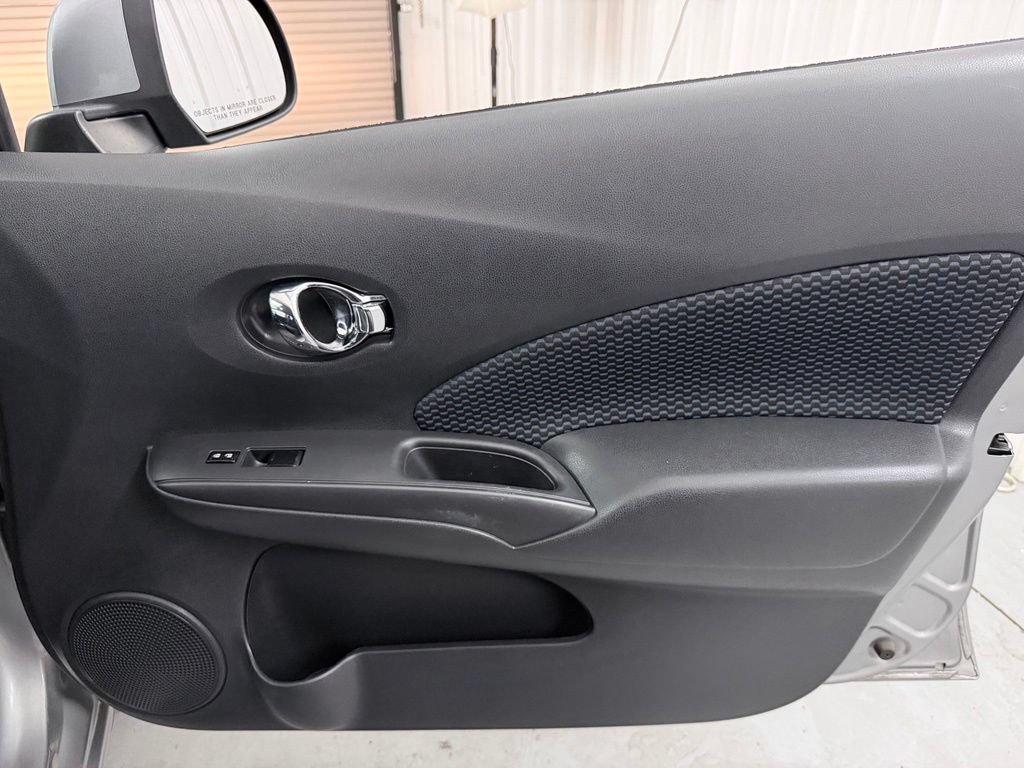Used 2014 Nissan Versa Note SV FWD image 29