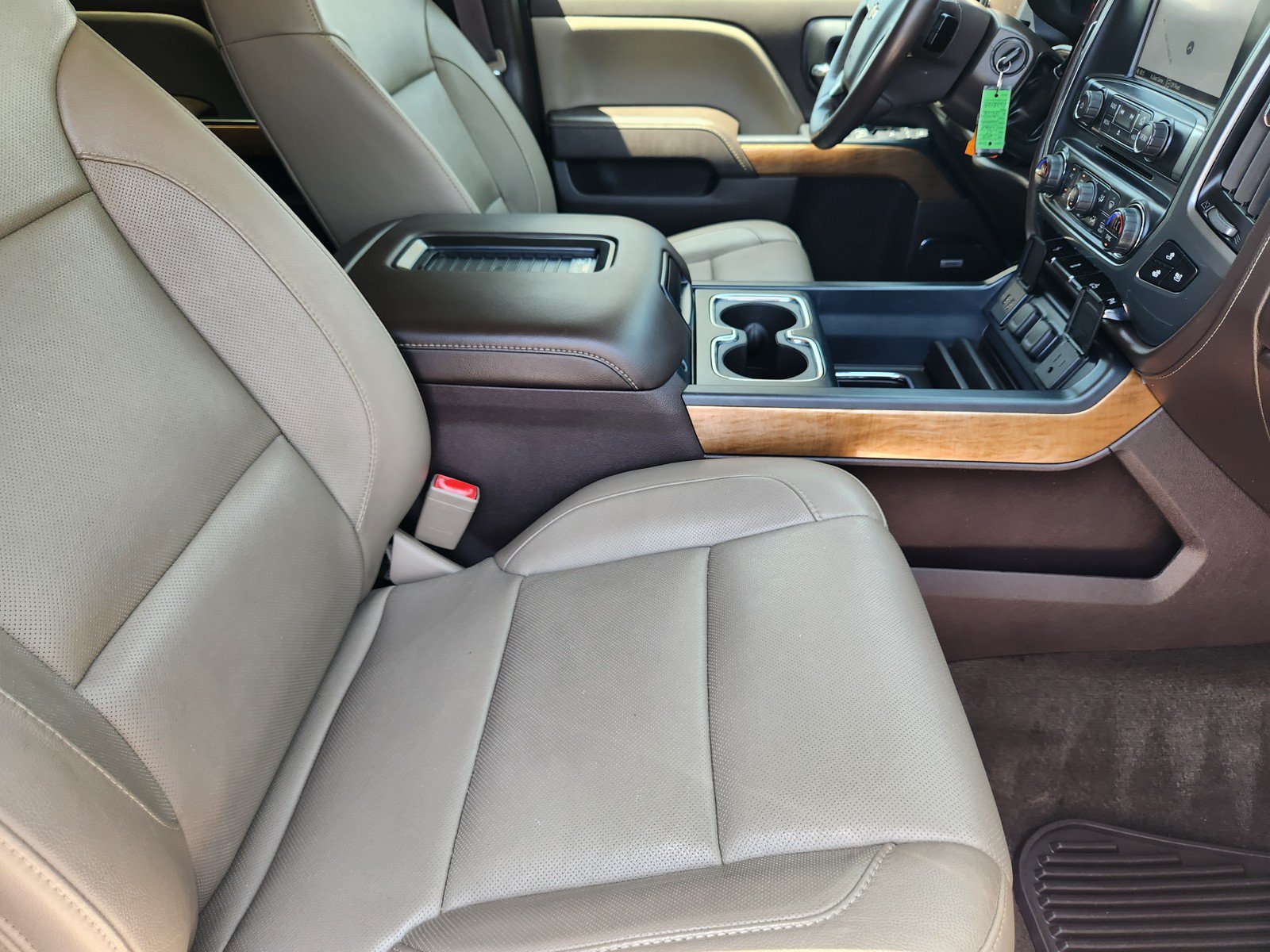 Used 2018 Chevrolet Silverado 1500 LTZ w/ Texas Edition AWD/4WD image 11