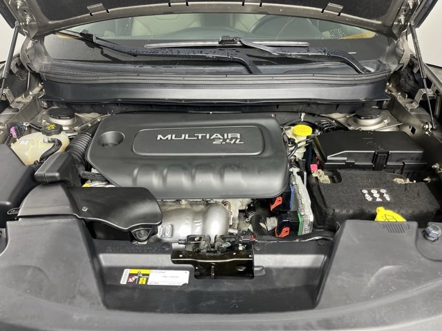 Used 2016 Jeep Cherokee Limited w/ Luxury Group image 8