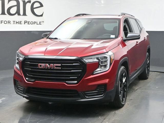 Used 2023 GMC Terrain SLE w/ Driver Convenience Package image 7