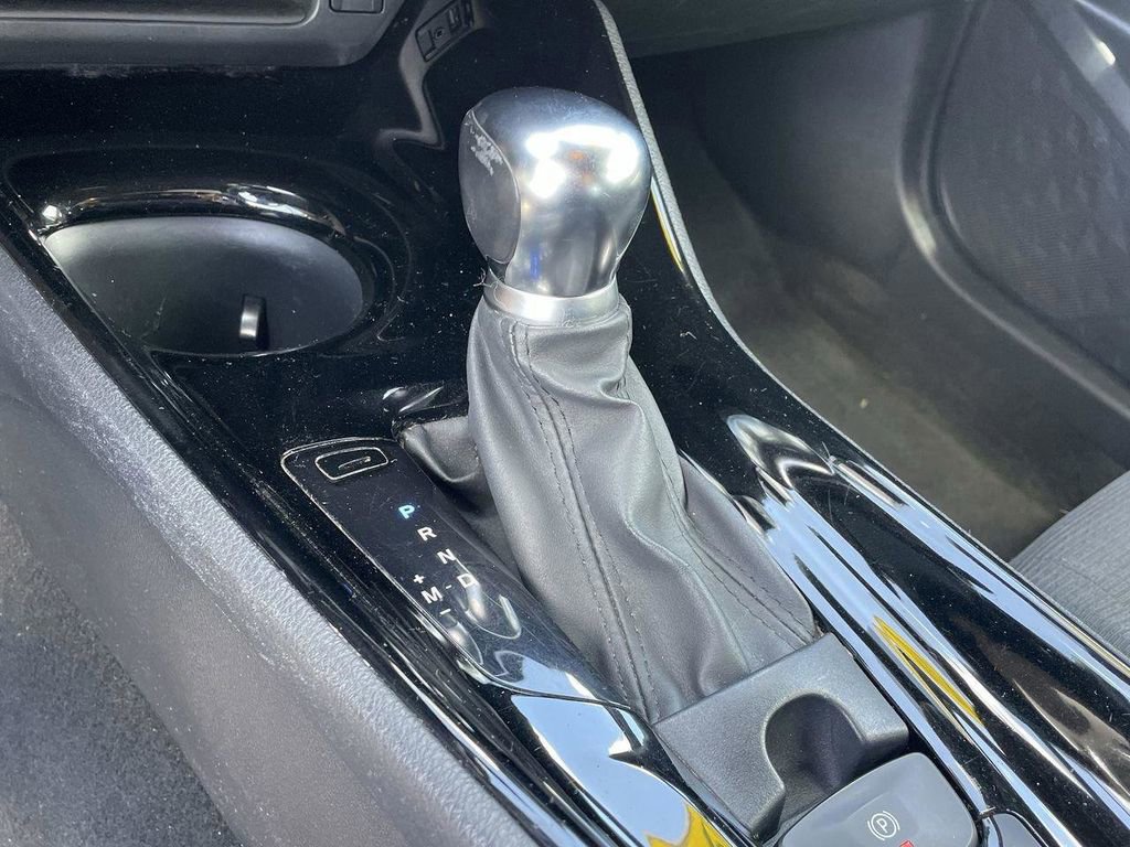 Used 2019 Toyota C-HR XLE image 26