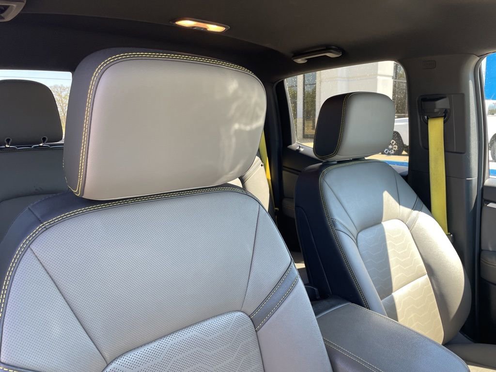 Used 2023 Chevrolet Colorado ZR2 w/ ZR2 Convenience Package III image 29