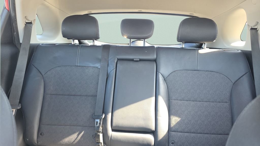 Used 2018 Kia Niro EX FWD image 13
