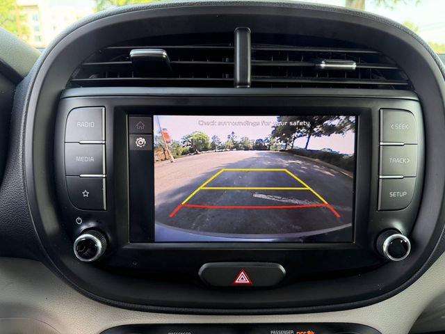 Certified 2023 Kia Soul LX w/ LX Technology Package FWD image 23