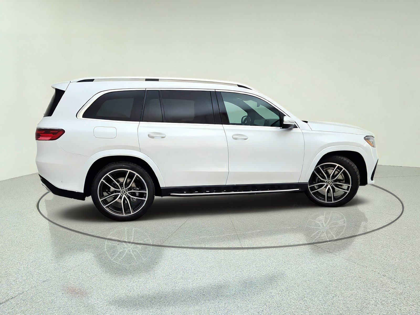 New 2026 Mercedes-Benz GLS 580 4MATIC image 7