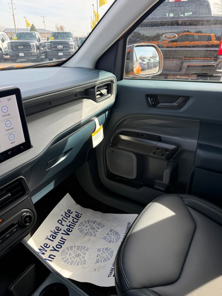 New 2026 Ford Maverick Lariat w/ Black Appearance Package image 29