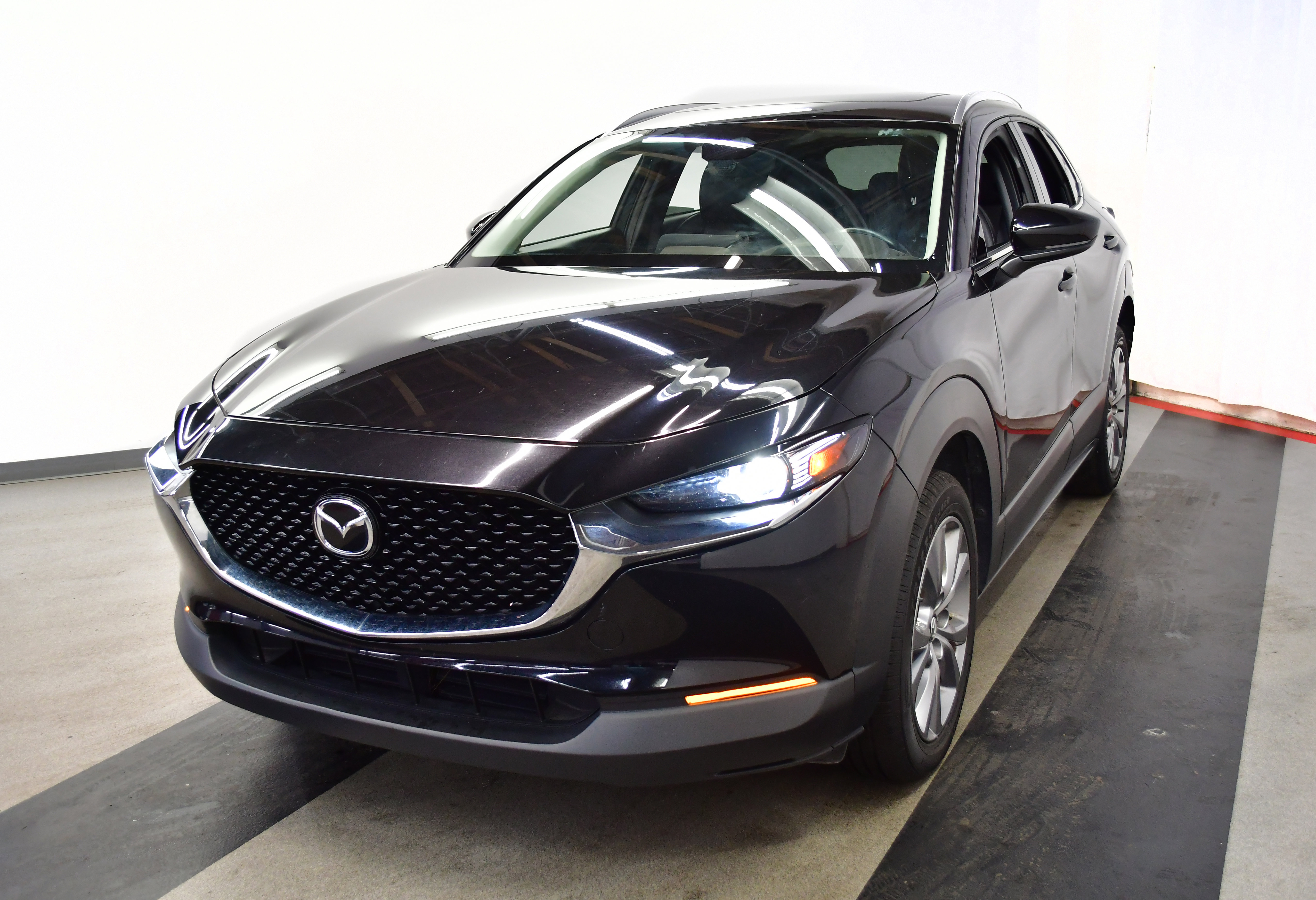 Used 2024 MAZDA CX-30 AWD 2.5 S w/ Premium Package image 4