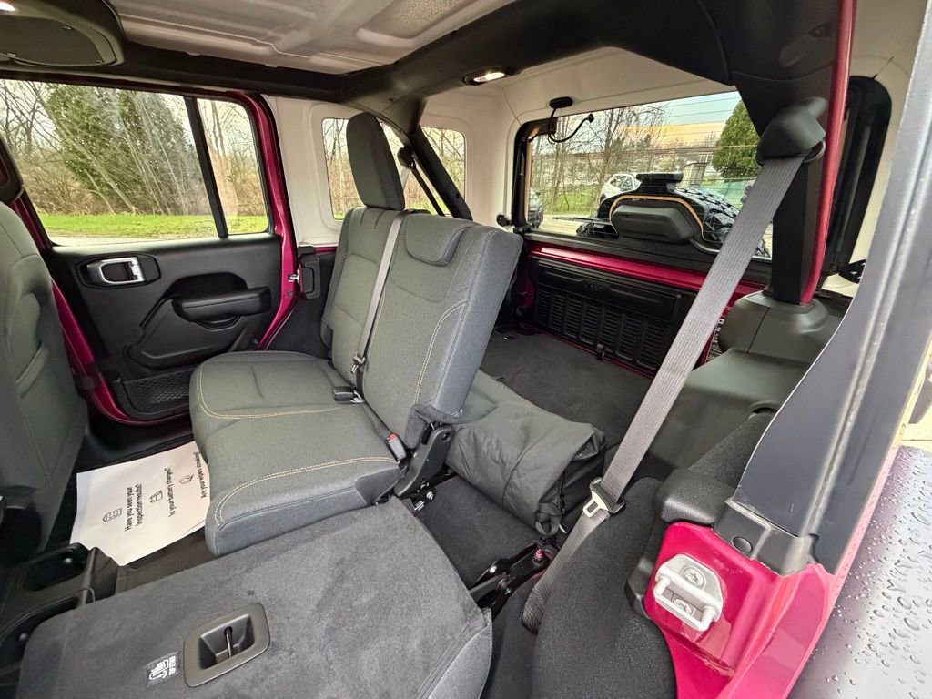 Used 2024 Jeep Wrangler Willys image 31