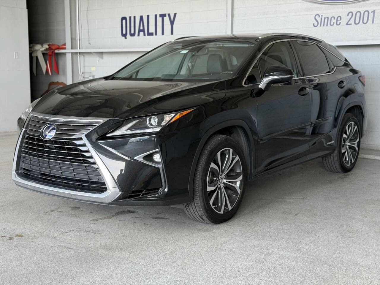 Used 2018 Lexus RX 450h AWD w/ Premium Package image 5