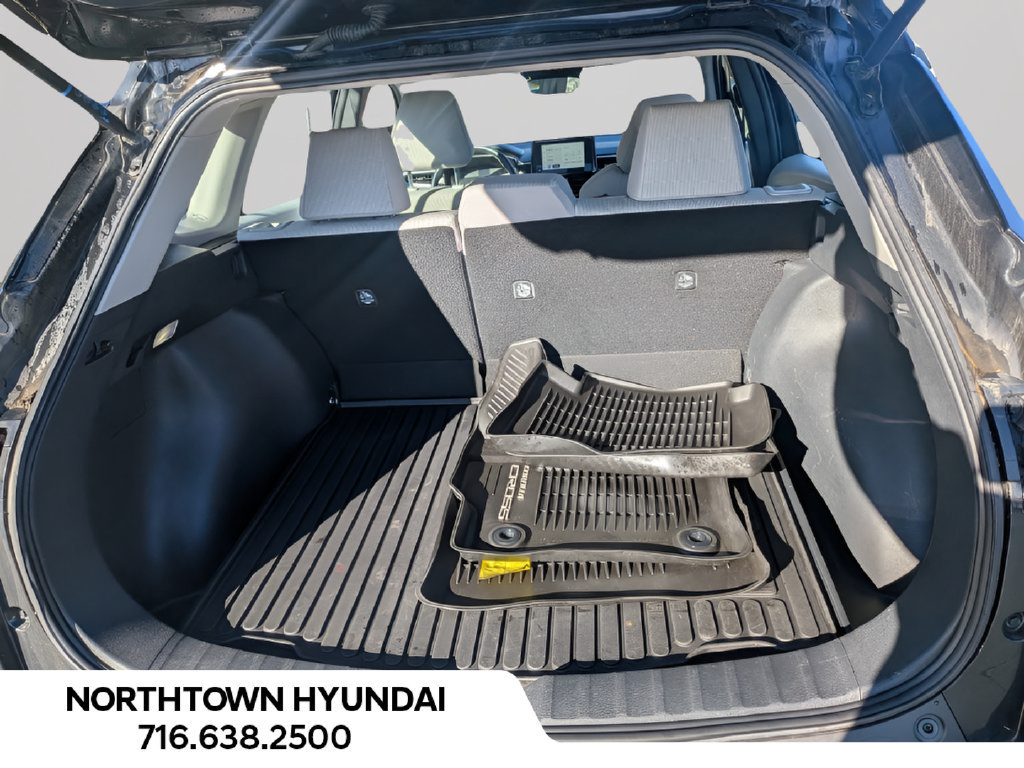 Used 2024 Toyota Corolla Cross L AWD/4WD image 27