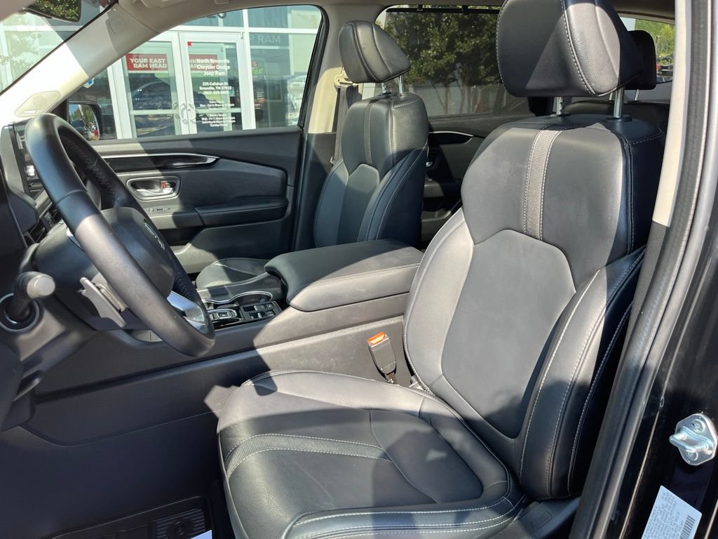 Used 2024 Honda Pilot Touring image 5
