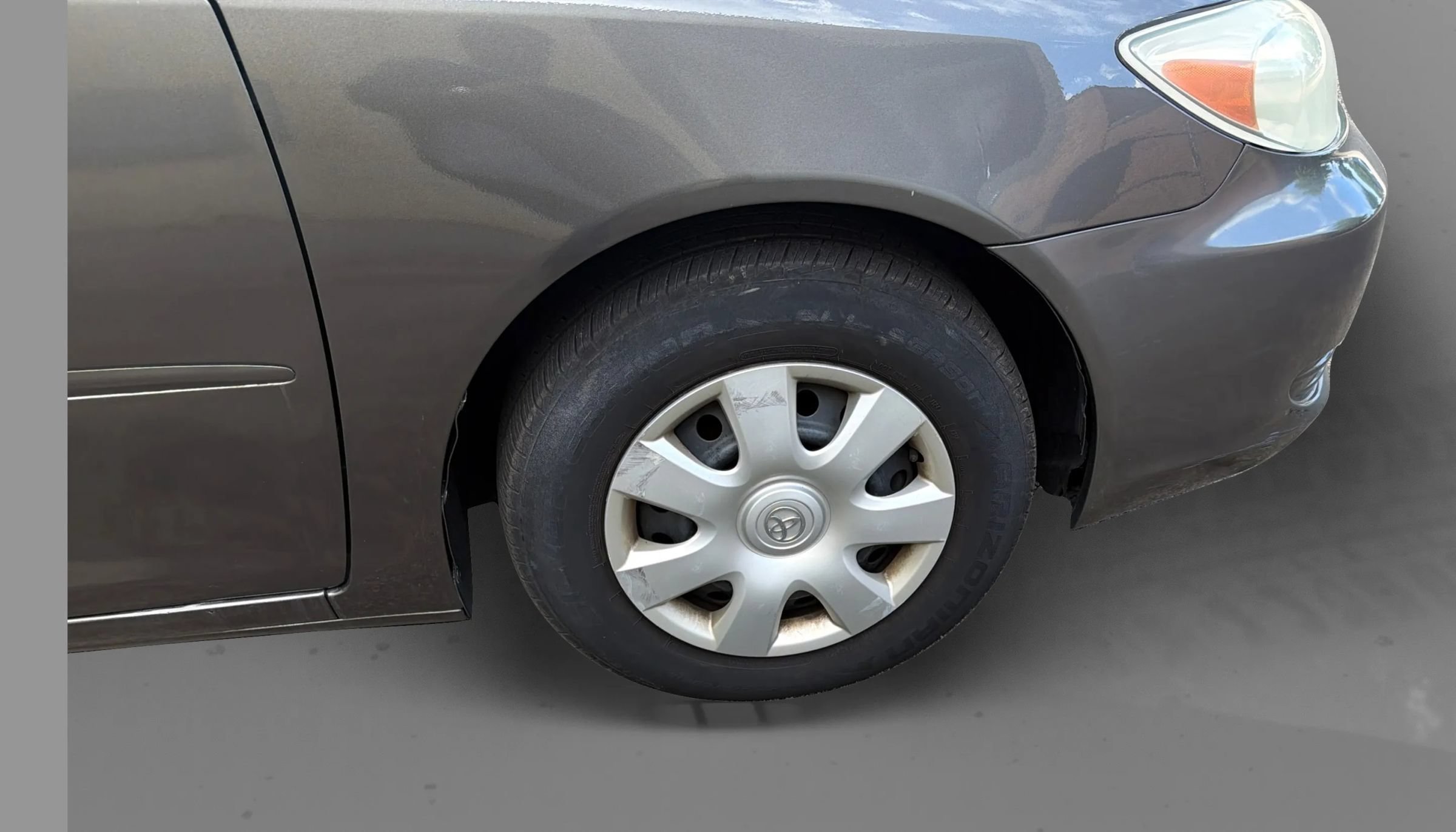 Used 2004 Toyota Camry FWD image 25