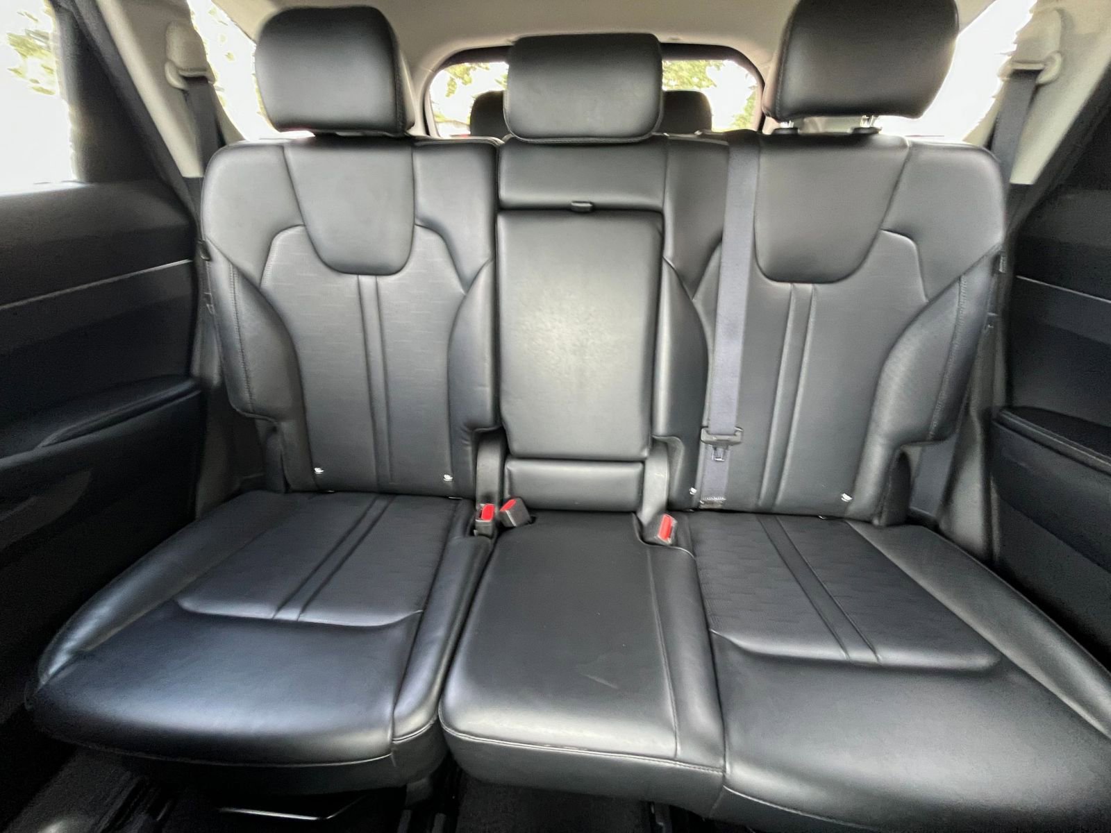 Used 2024 Kia Sorento S image 41