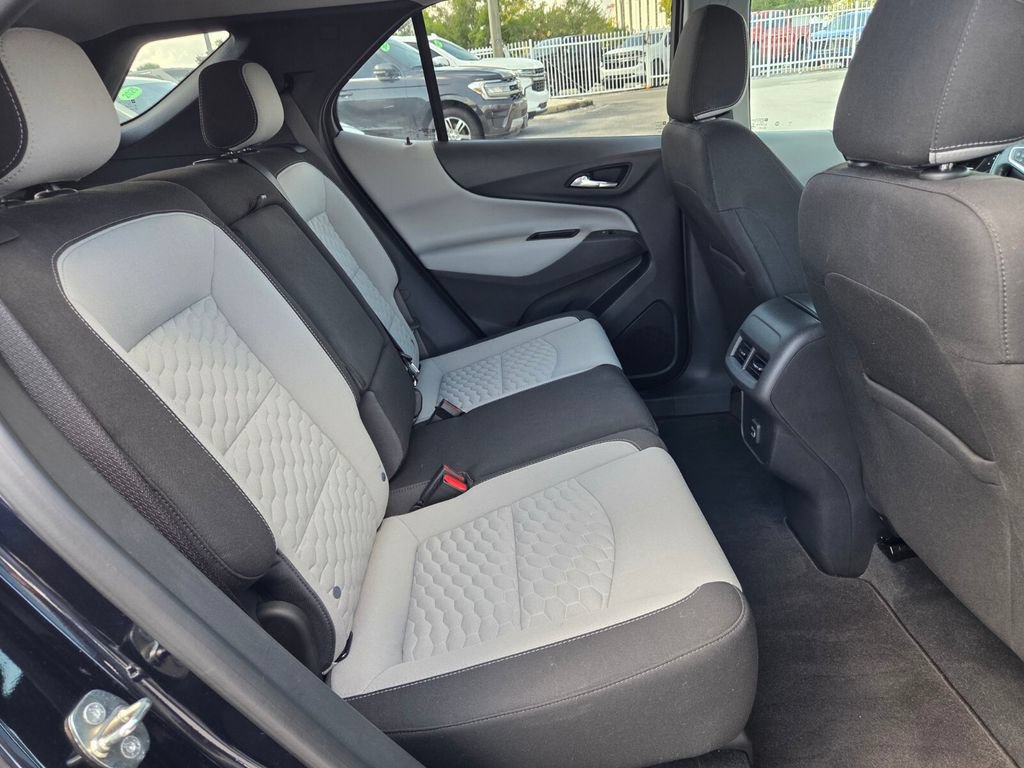 Used 2021 Chevrolet Equinox LS w/ LS Convenience Package FWD image 14