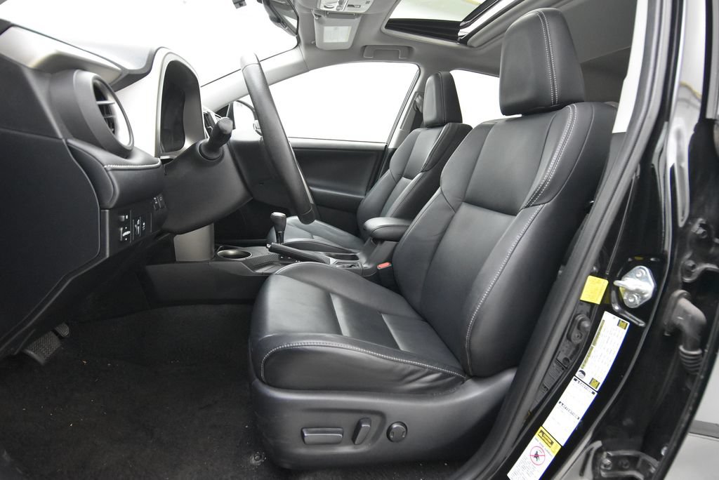 Used 2013 Toyota RAV4 Limited AWD/4WD image 25