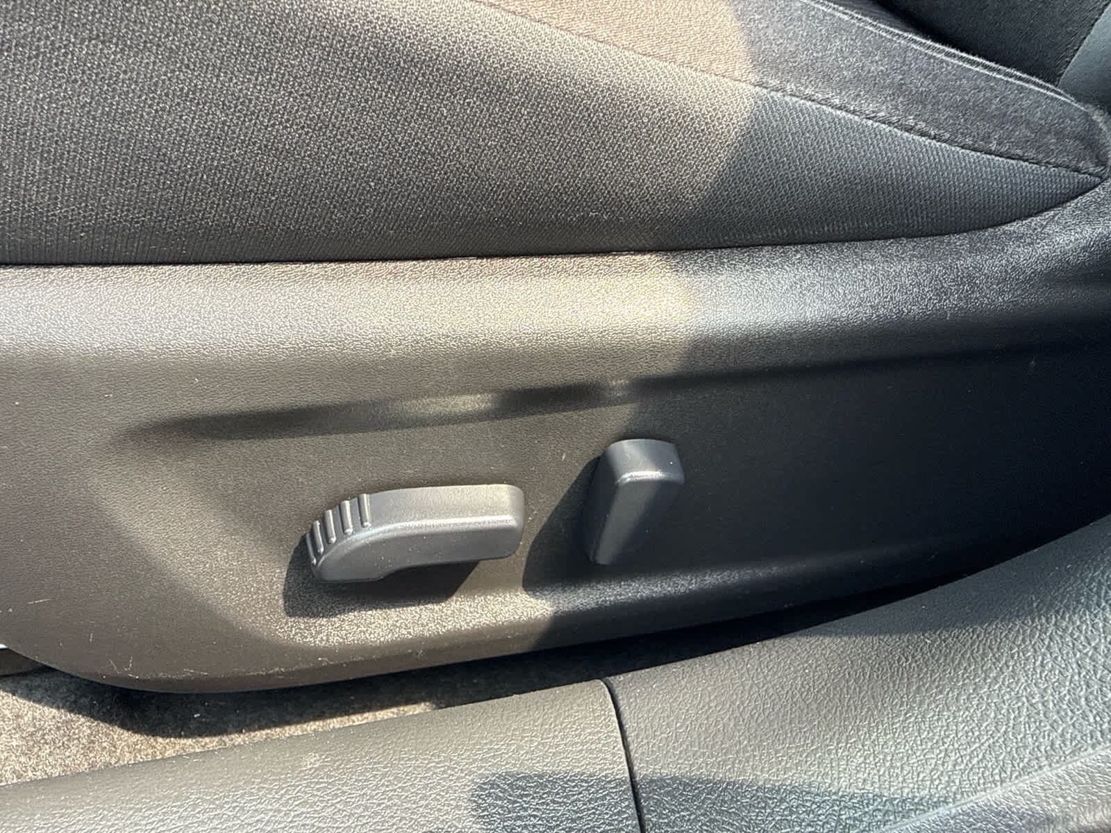 Used 2025 Nissan Altima 2.5 SV FWD image 12