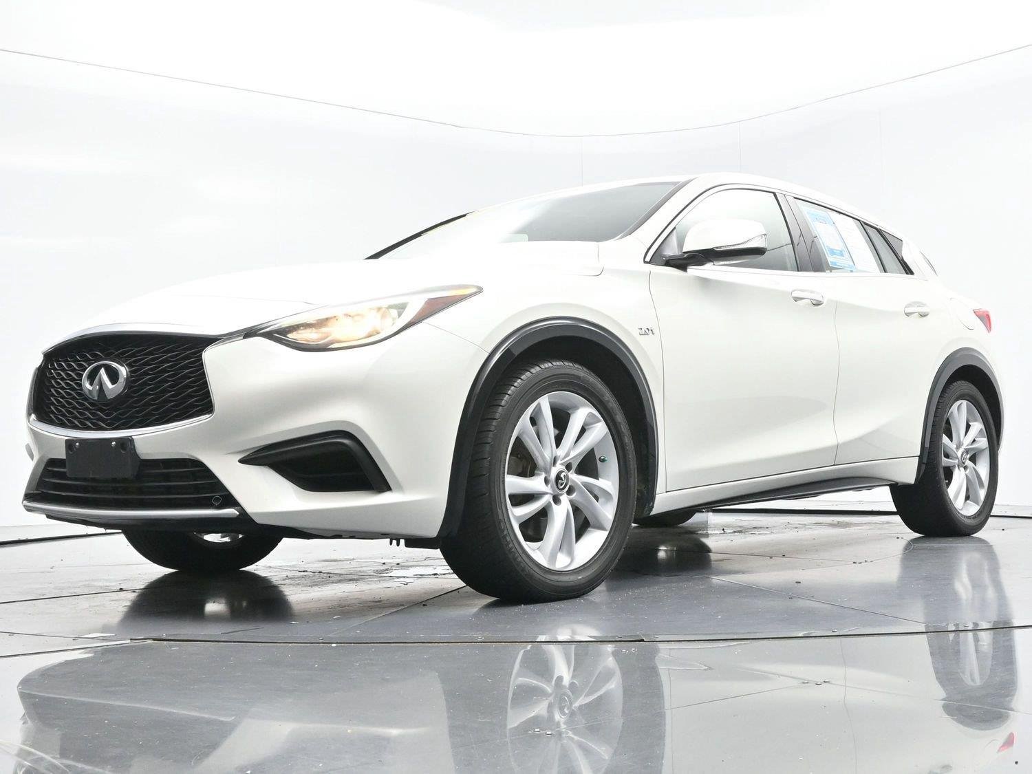 Used 2018 INFINITI QX30 FWD image 41