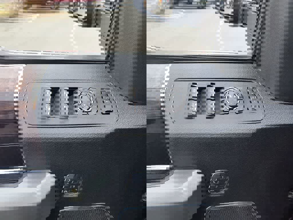 Used 2017 Ford F350 Platinum w/ Platinum Ultimate Package image 13