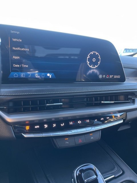 Used 2024 Cadillac XT4 Premium Luxury image 45