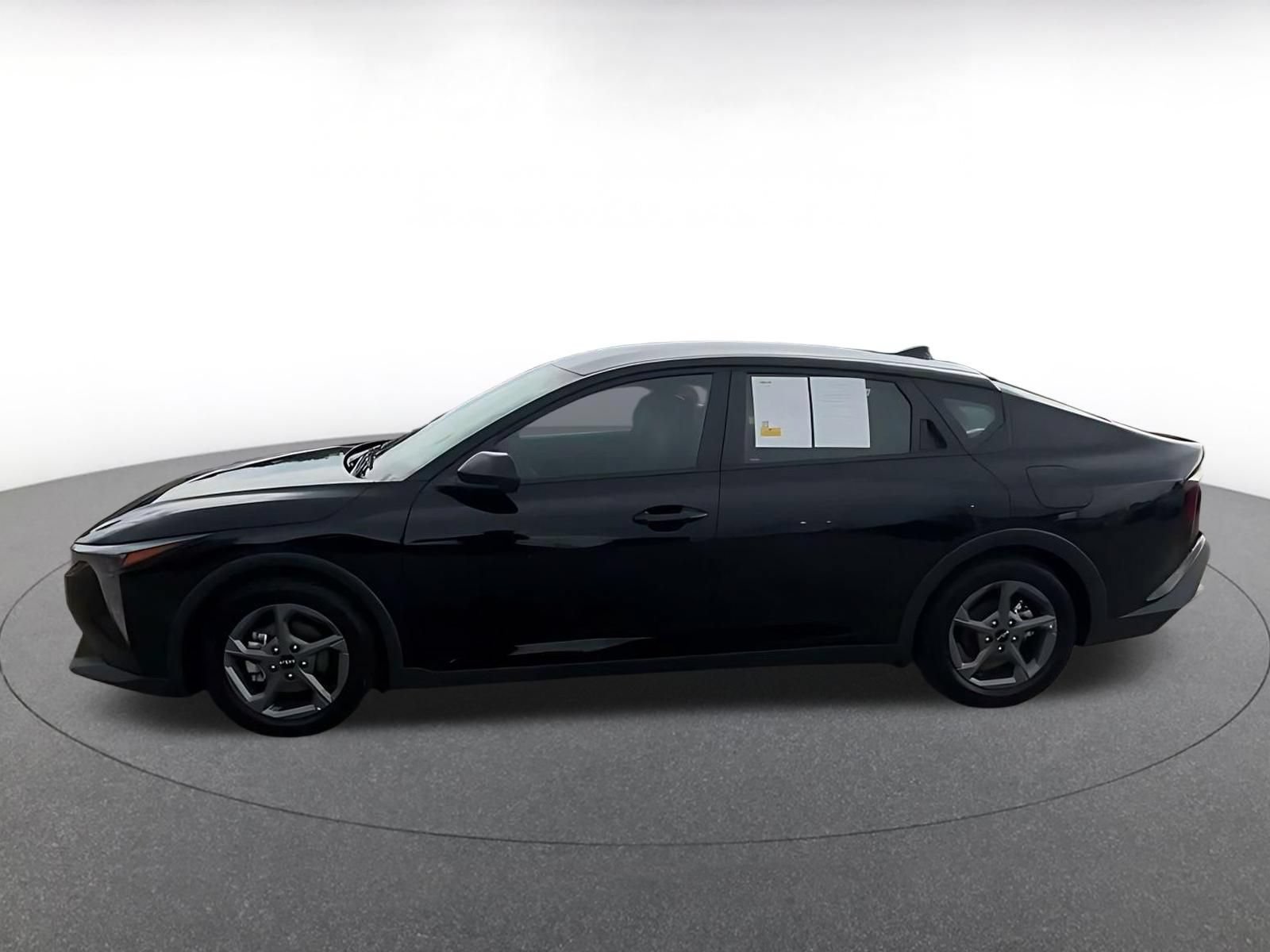 Used 2025 Kia K4 FWD image 8