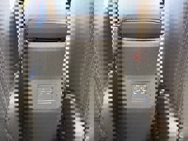 New 2026 Nissan Kicks SR w/ Cold Weather Package image 17