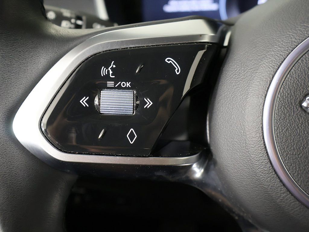 Used 2023 Jaguar I-PACE HSE image 42