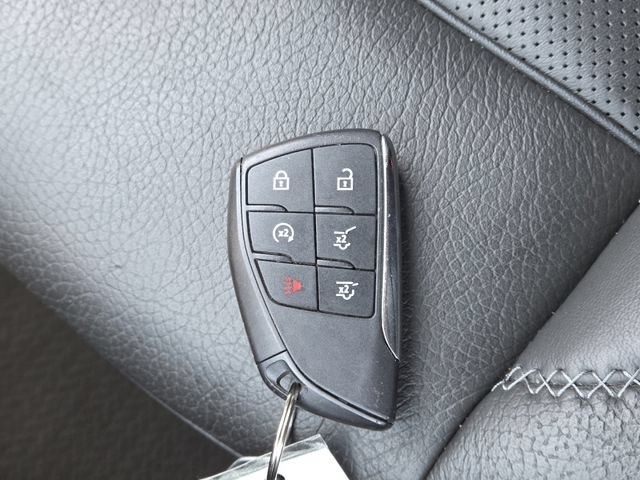 Certified 2025 GMC Yukon Denali AWD/4WD image 40